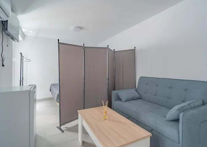 Ronda Vacation Homes 3* רונדה